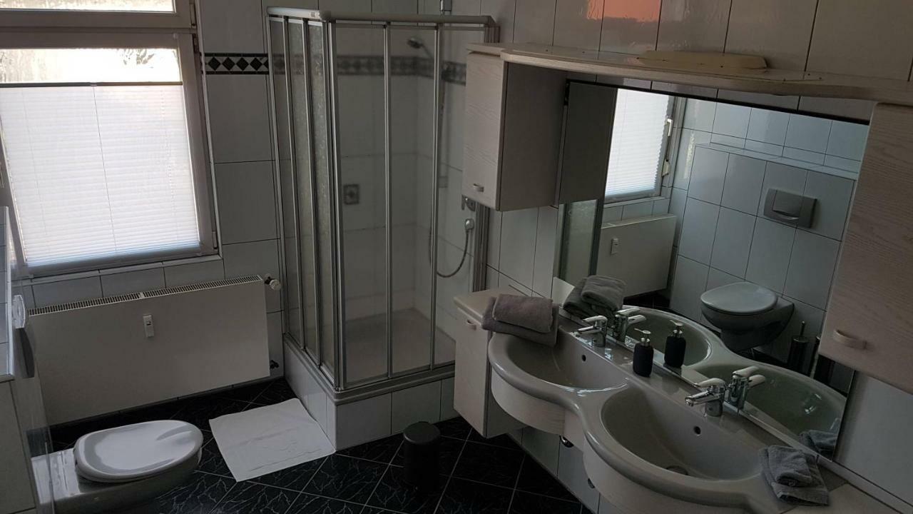 Zimmervermietung Muelheim Mülheim an der Ruhr Eksteriør billede